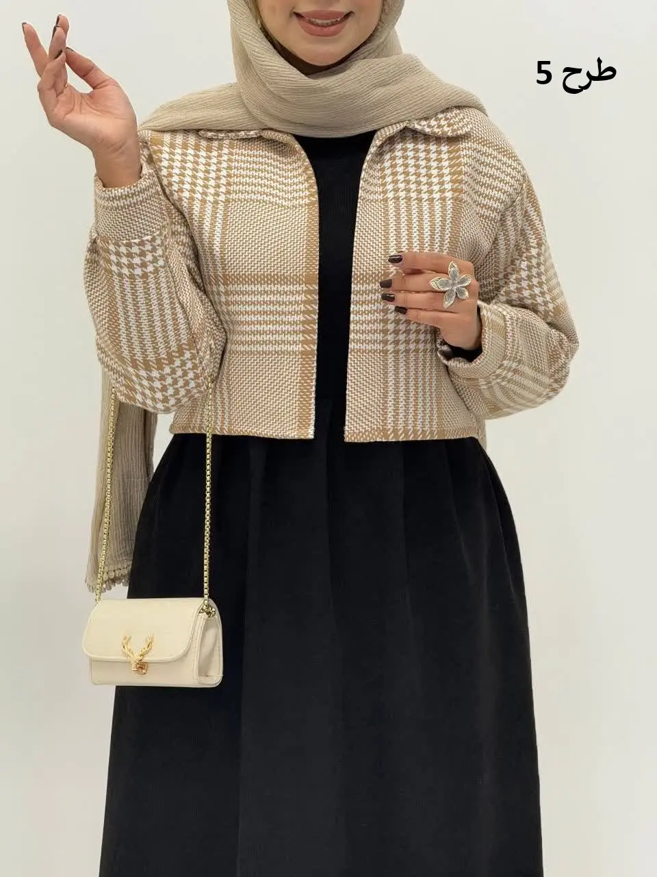 3739-کت و سارافون لی لی (ایراددار)